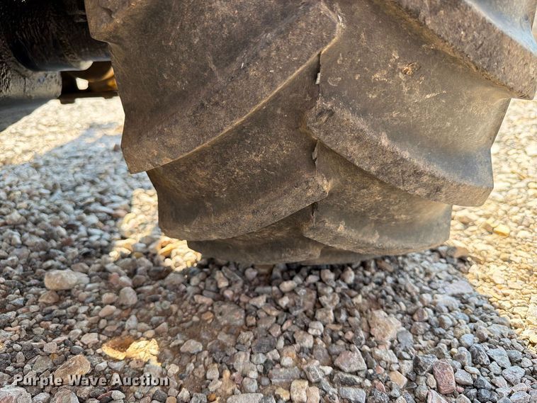 image for item FT6684 1995 Vermeer LM42 trencher