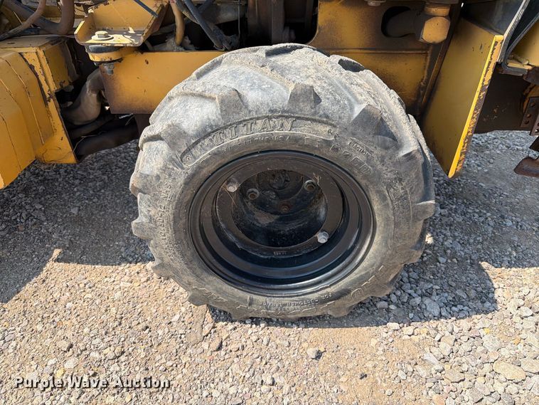image for item FT6684 1995 Vermeer LM42 trencher