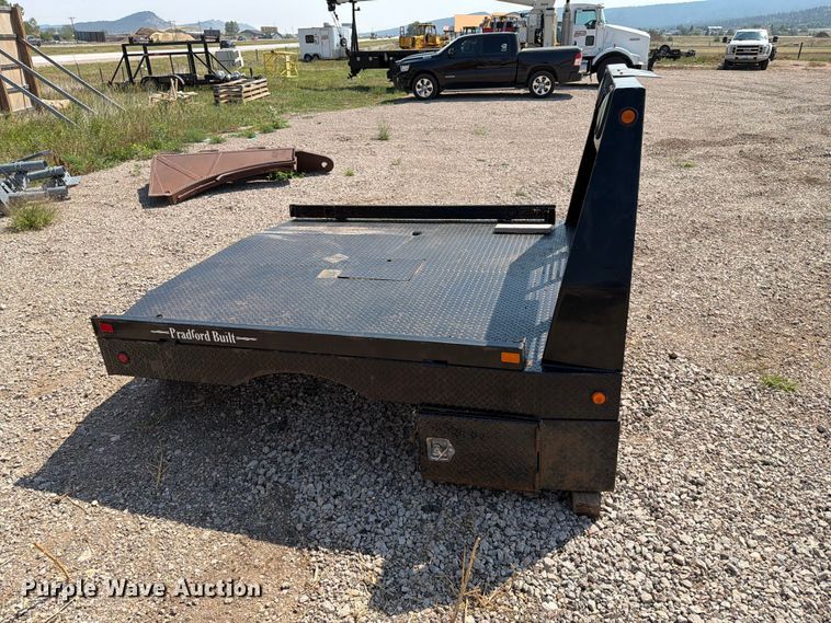 image for item FT6685 Bradford Built pickup truck flatbed