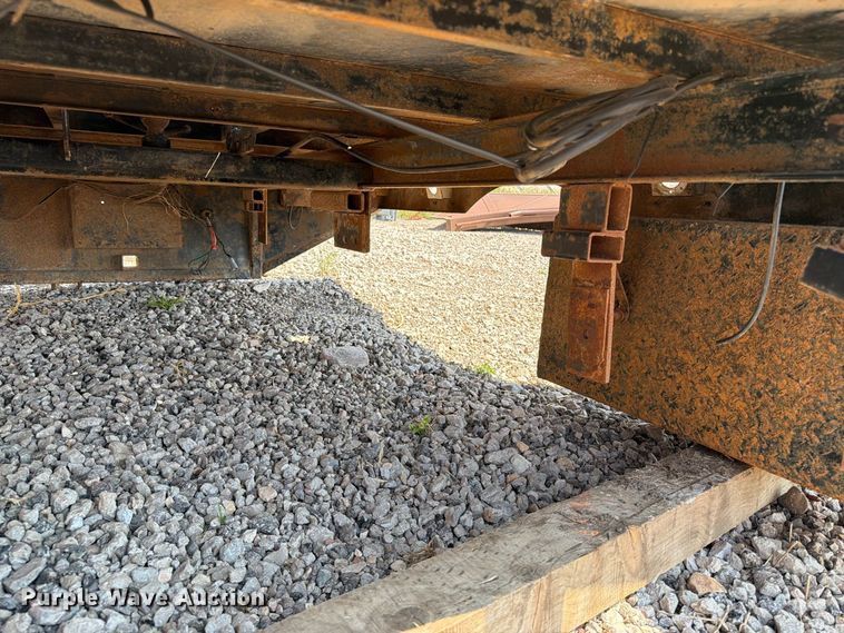 image for item FT6685 Bradford Built pickup truck flatbed