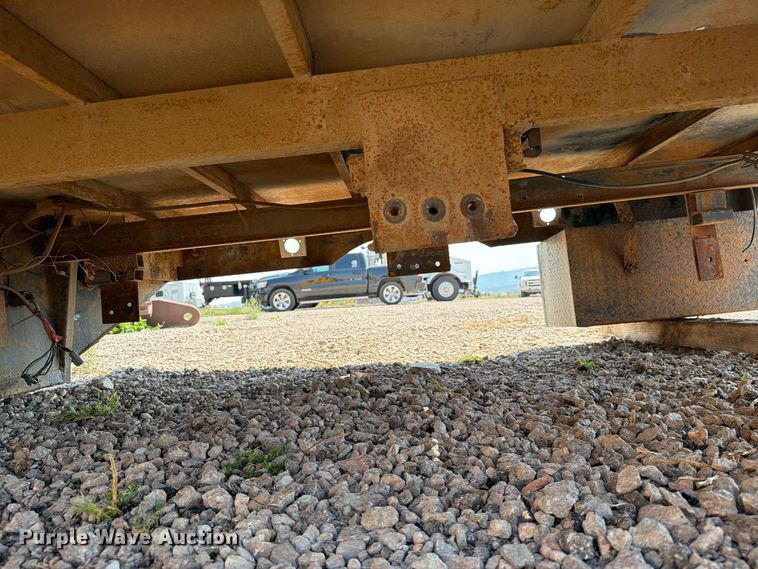 image for item FT6685 Bradford Built pickup truck flatbed