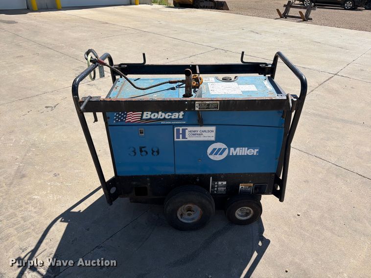 image for item FT6688 Miller Bobcat 250 welder/generator