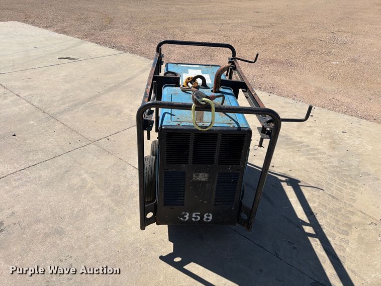 image for item FT6688 Miller Bobcat 250 welder/generator