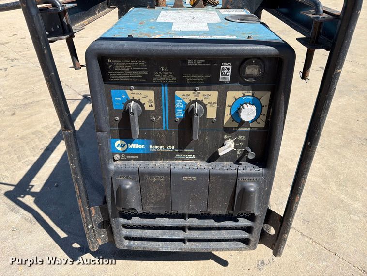 image for item FT6688 Miller Bobcat 250 welder/generator