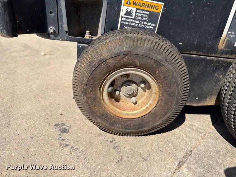 image for item FT6688 Miller Bobcat 250 welder/generator