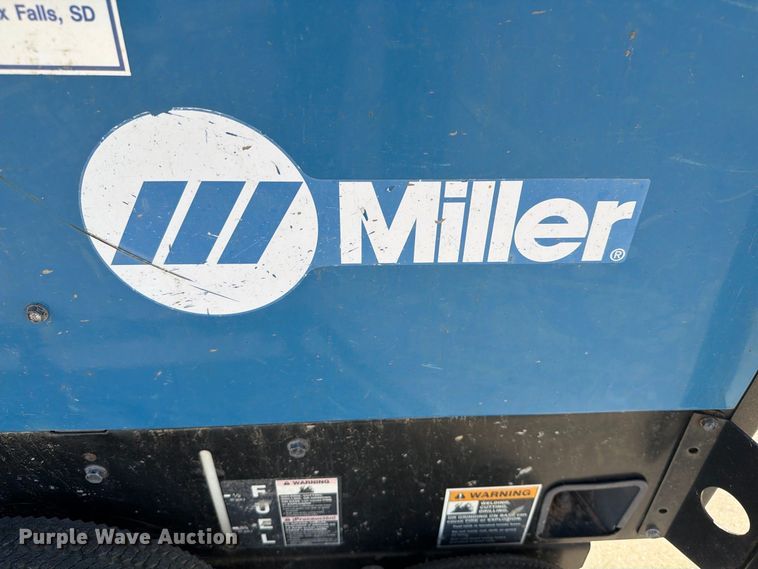 image for item FT6688 Miller Bobcat 250 welder/generator