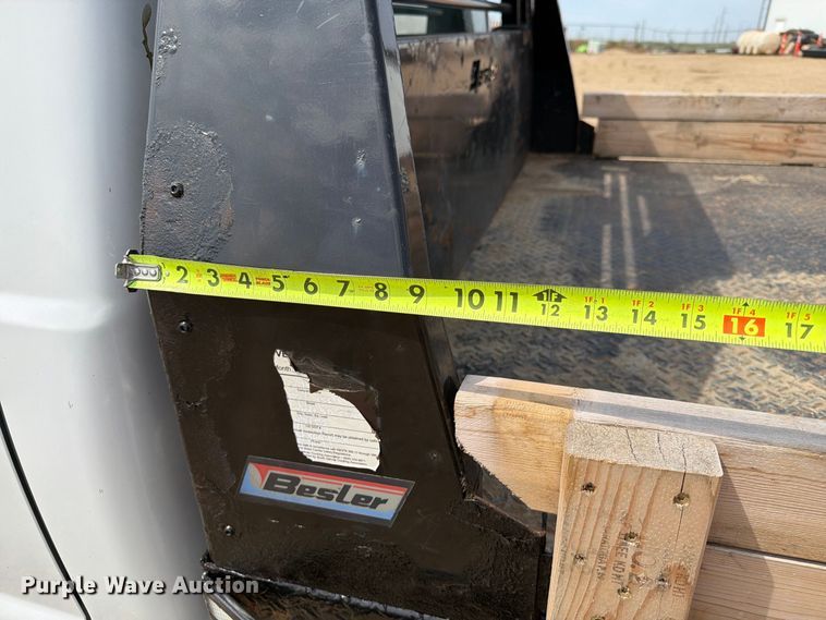image for item FT6691 2015 Ford F250 Super Duty Crew Cab flatbed pickup truck