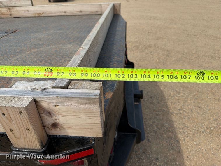 image for item FT6691 2015 Ford F250 Super Duty Crew Cab flatbed pickup truck