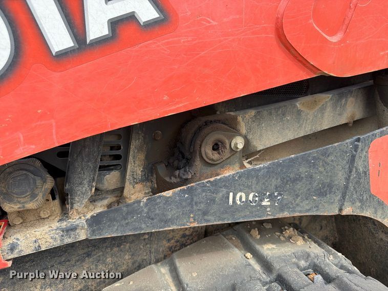 image for item FU4586 2019 Kubota SVL95-2S tracked skid steer loader