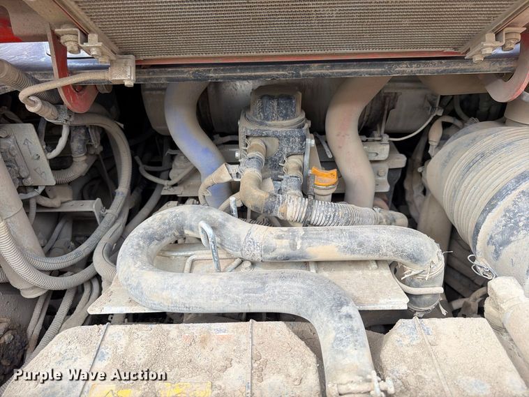 image for item FU4586 2019 Kubota SVL95-2S tracked skid steer loader