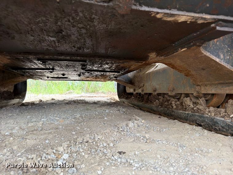 image for item FU4586 2019 Kubota SVL95-2S tracked skid steer loader