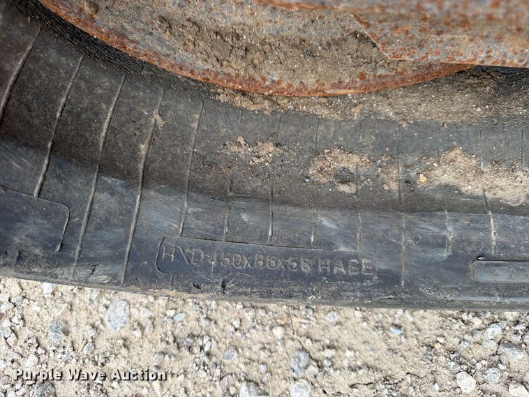 image for item FU4586 2019 Kubota SVL95-2S tracked skid steer loader