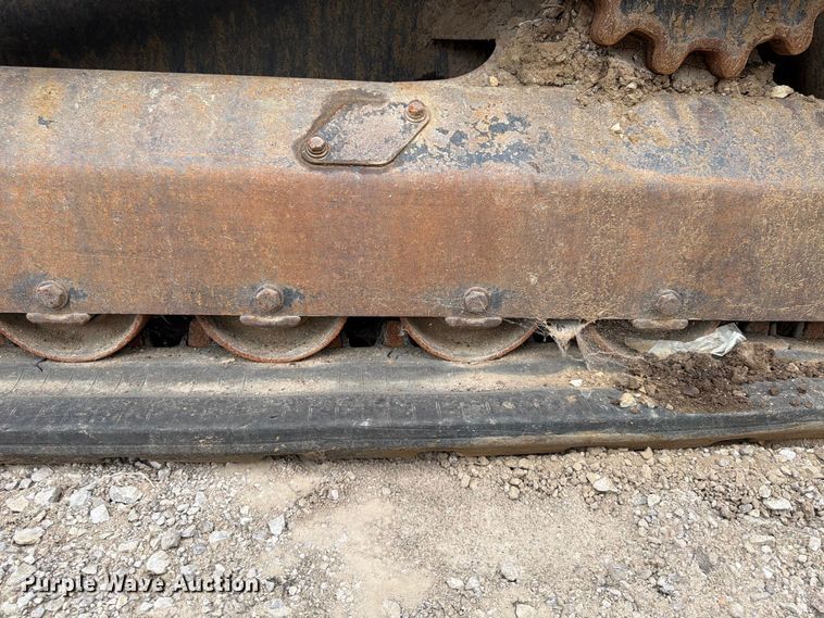 image for item FU4586 2019 Kubota SVL95-2S tracked skid steer loader
