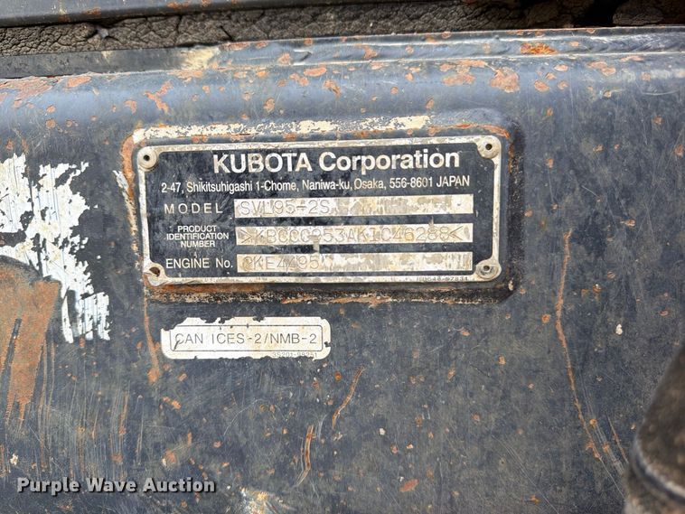 image for item FU4586 2019 Kubota SVL95-2S tracked skid steer loader