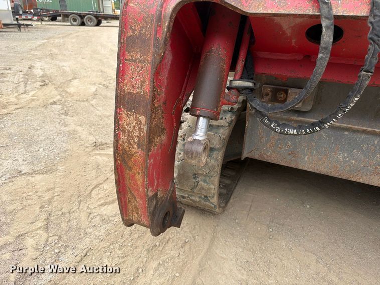 image for item FU4587 2014 Takeuchi TL12 tracked skid steer loader