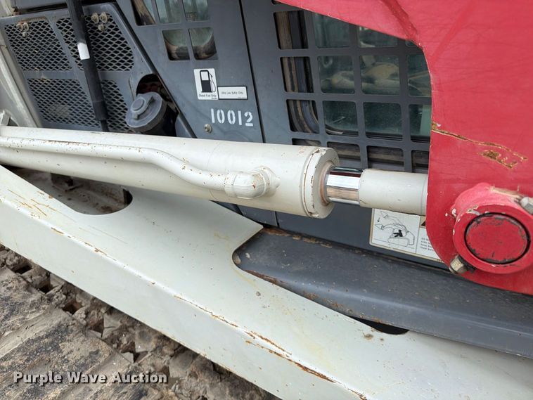image for item FU4587 2014 Takeuchi TL12 tracked skid steer loader