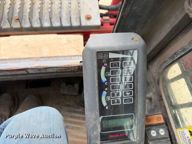 image for item FU4587 2014 Takeuchi TL12 tracked skid steer loader