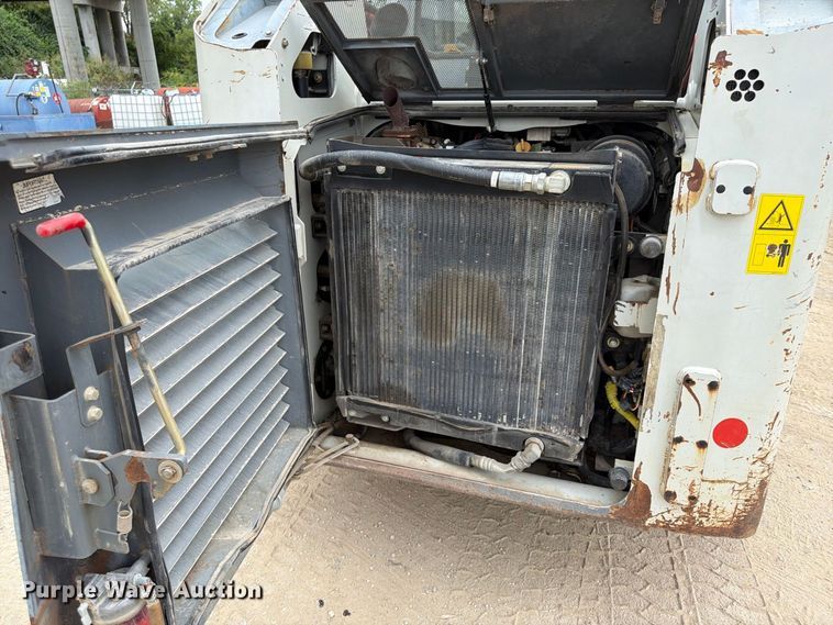 image for item FU4587 2014 Takeuchi TL12 tracked skid steer loader
