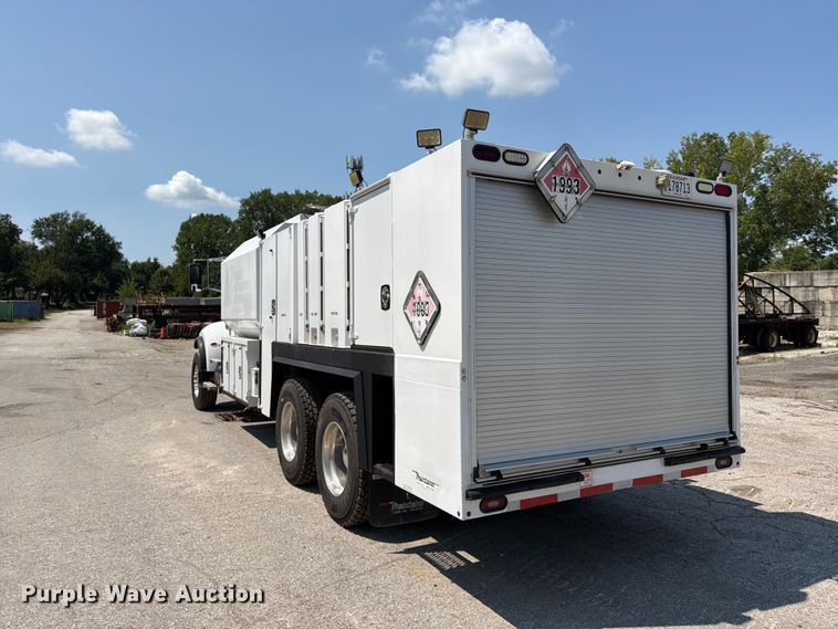 image for item FU4588 2019 Peterbilt 348 fuel and lube truck