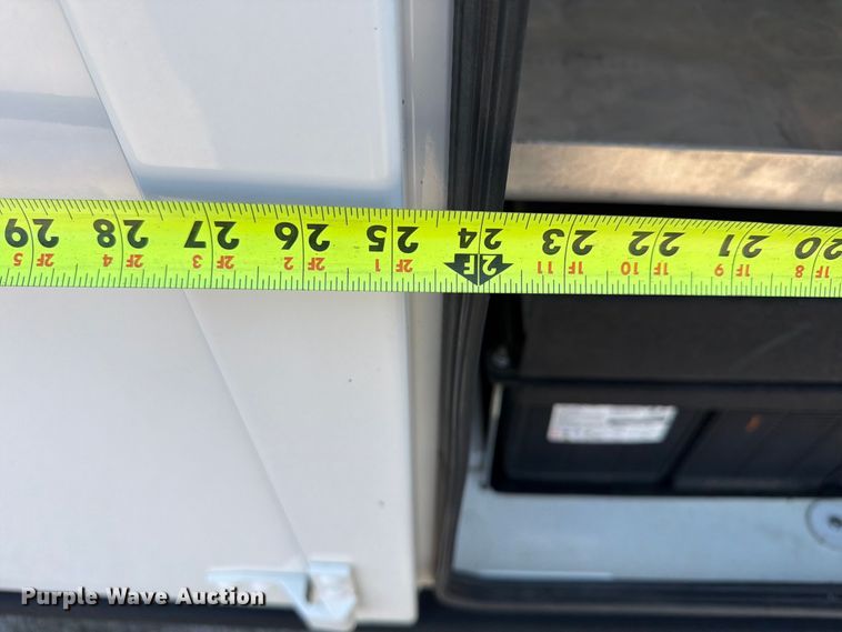 image for item FU4588 2019 Peterbilt 348 fuel and lube truck
