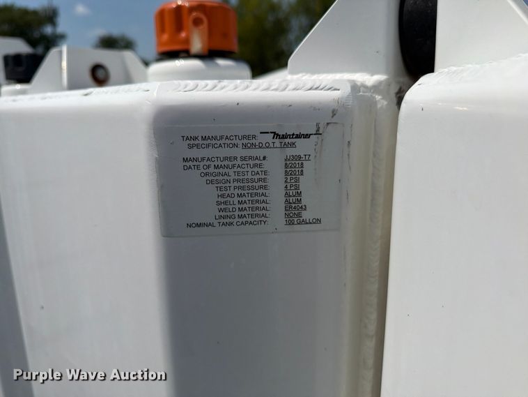 image for item FU4588 2019 Peterbilt 348 fuel and lube truck
