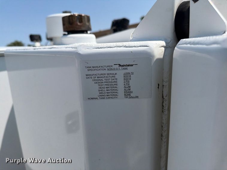 image for item FU4588 2019 Peterbilt 348 fuel and lube truck