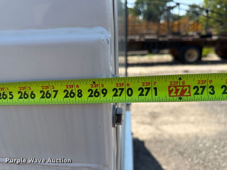 image for item FU4588 2019 Peterbilt 348 fuel and lube truck