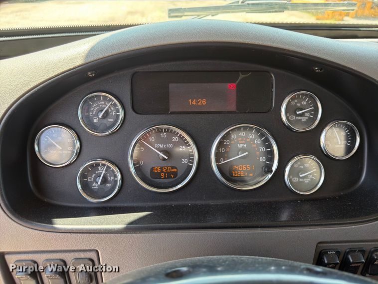 image for item FU4588 2019 Peterbilt 348 fuel and lube truck