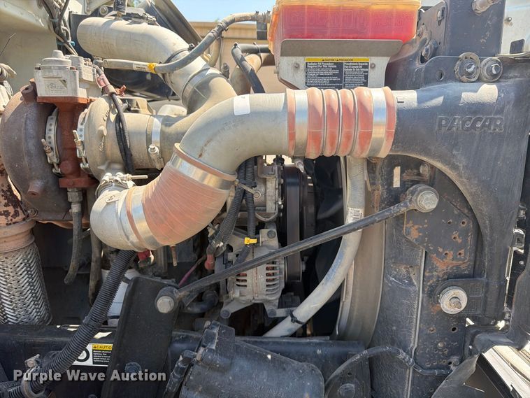 image for item FU4588 2019 Peterbilt 348 fuel and lube truck
