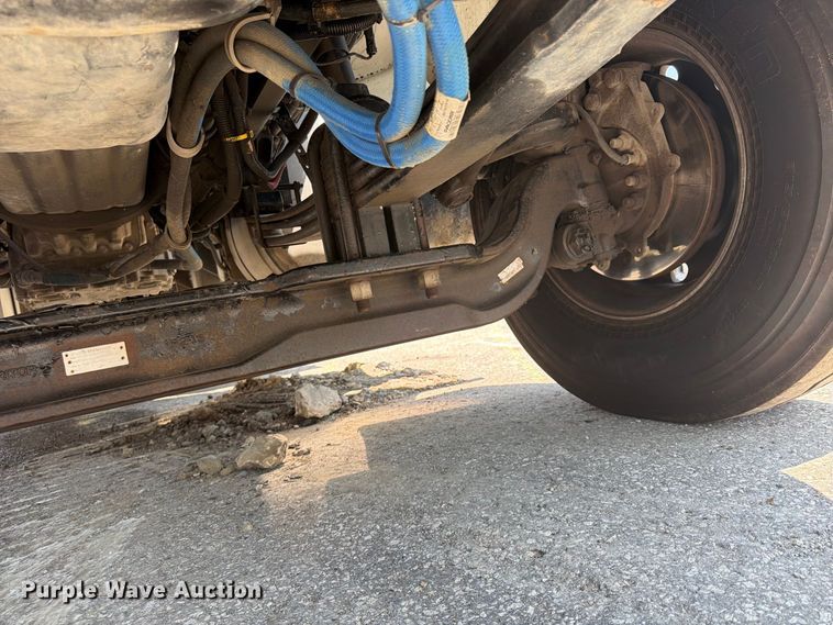 image for item FU4588 2019 Peterbilt 348 fuel and lube truck
