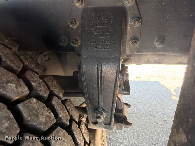 image for item FU4588 2019 Peterbilt 348 fuel and lube truck