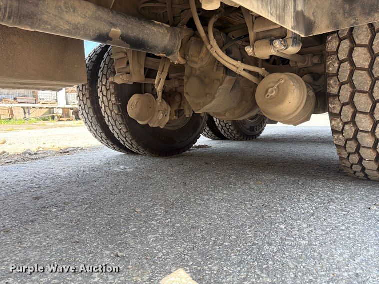 image for item FU4588 2019 Peterbilt 348 fuel and lube truck