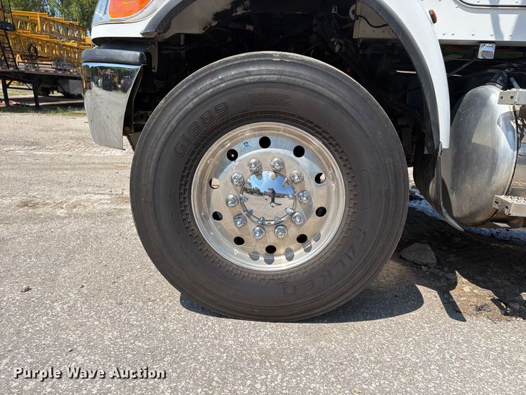 image for item FU4588 2019 Peterbilt 348 fuel and lube truck