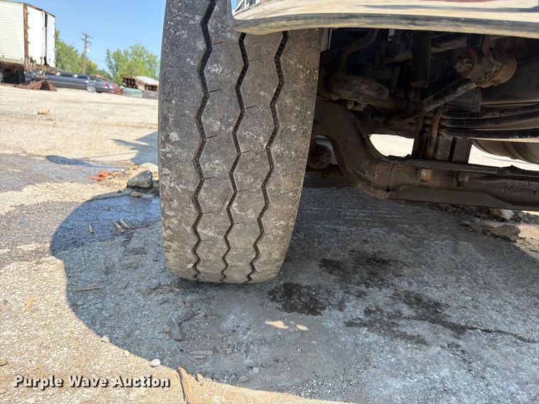 image for item FU4588 2019 Peterbilt 348 fuel and lube truck