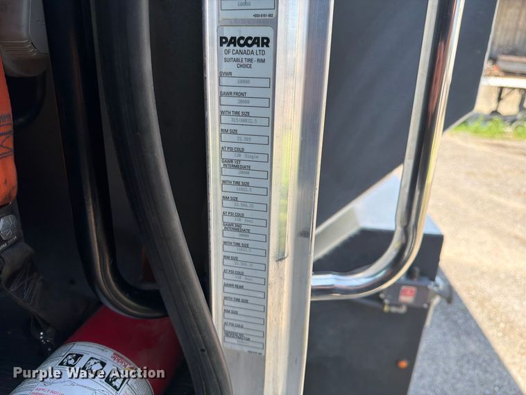 image for item FU4588 2019 Peterbilt 348 fuel and lube truck