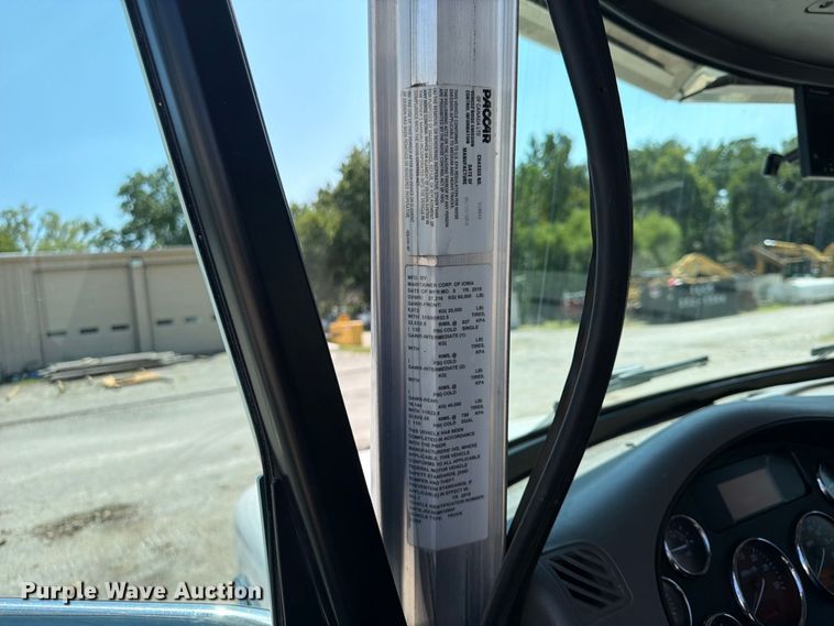 image for item FU4588 2019 Peterbilt 348 fuel and lube truck