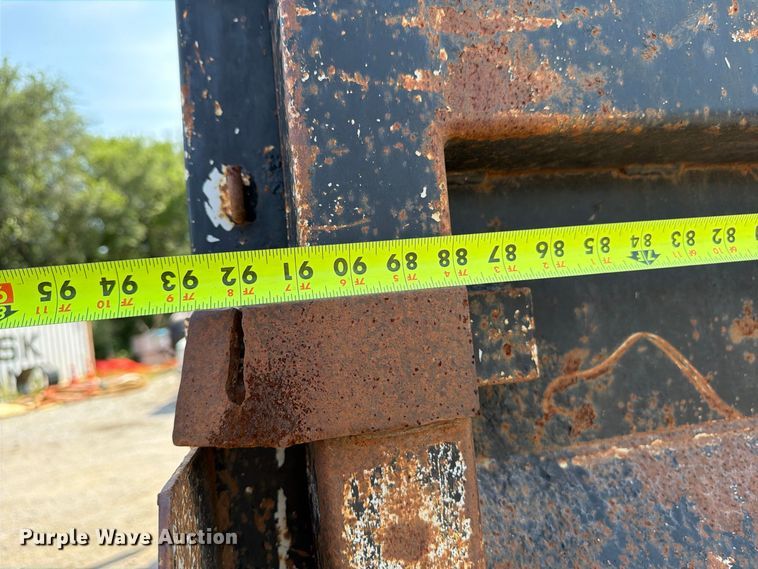 image for item FU4594 2004 International 7400 dump truck