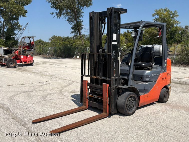 Toyota 8FGCU30 forklift