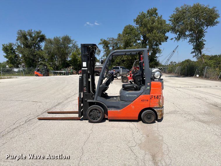 image for item FU4614 Toyota 8FGCU30 forklift