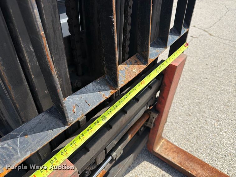 image for item FU4614 Toyota 8FGCU30 forklift