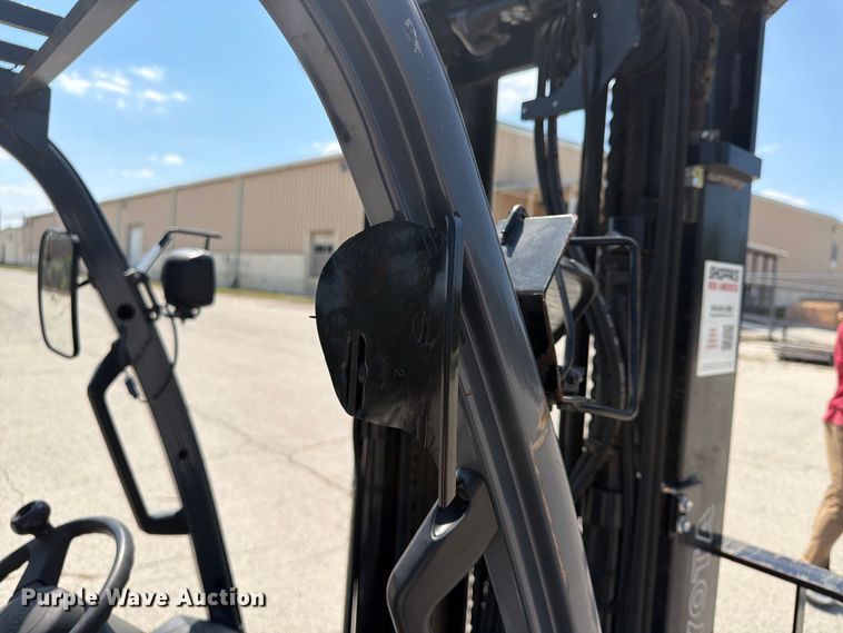 image for item FU4614 Toyota 8FGCU30 forklift