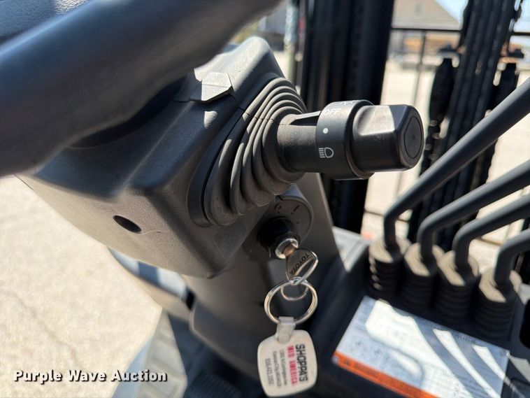 image for item FU4614 Toyota 8FGCU30 forklift