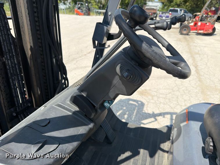 image for item FU4614 Toyota 8FGCU30 forklift