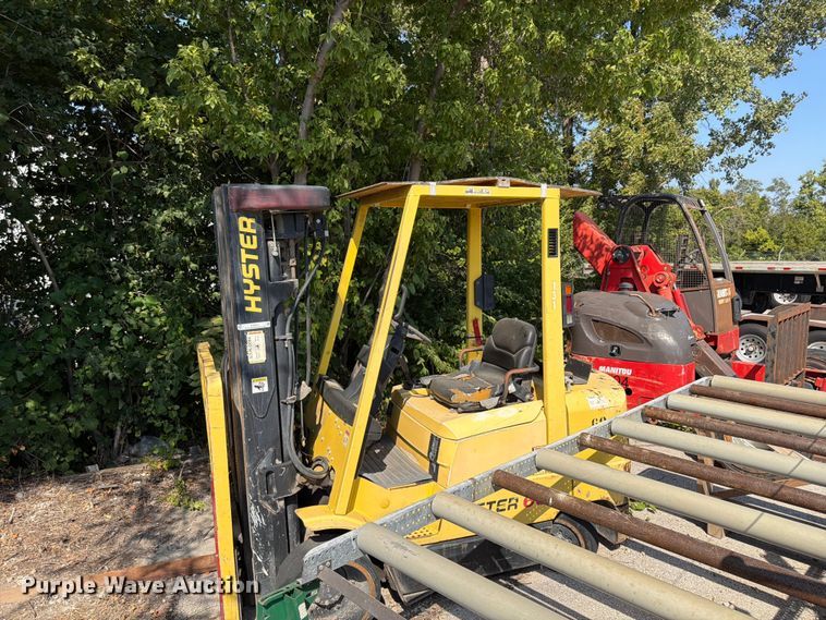 image for item FU4617 Hyster S60XM forklift