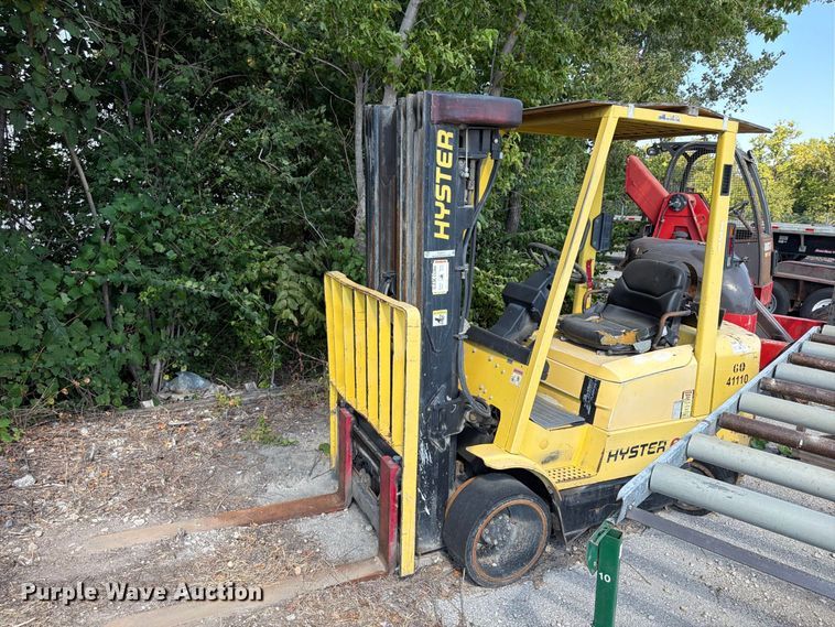 image for item FU4617 Hyster S60XM forklift