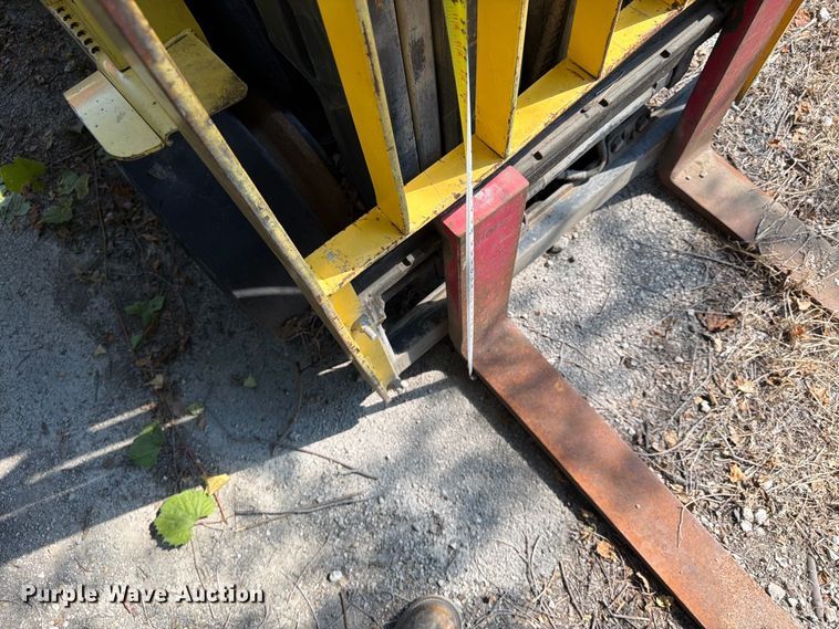 image for item FU4617 Hyster S60XM forklift