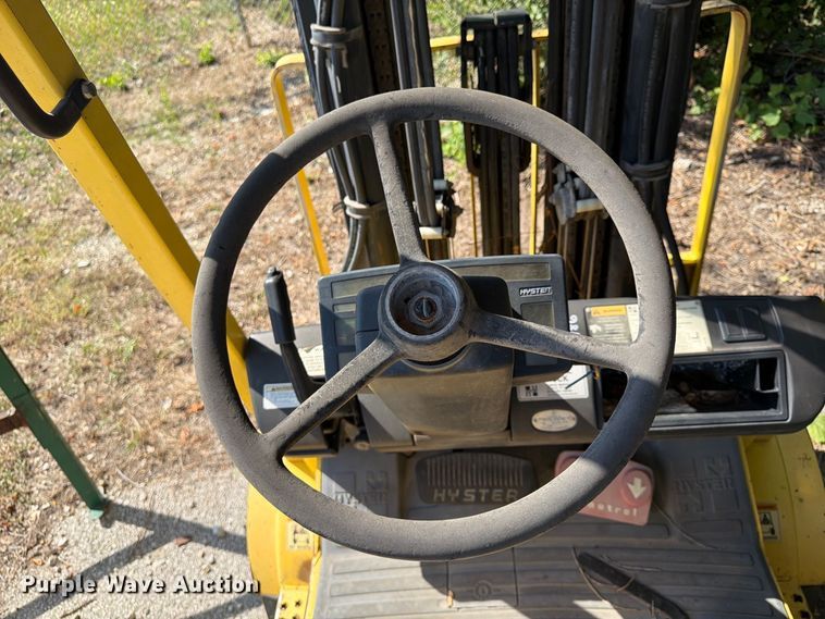 image for item FU4617 Hyster S60XM forklift
