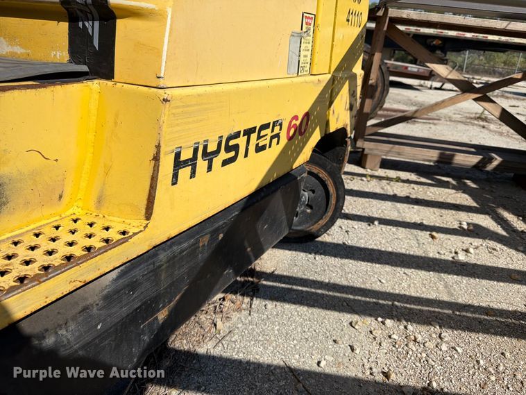 image for item FU4617 Hyster S60XM forklift