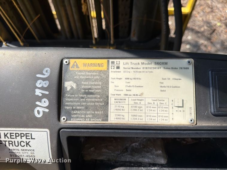 image for item FU4617 Hyster S60XM forklift