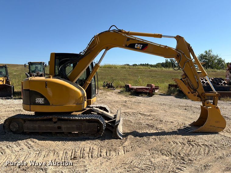 image for item FU4638 2002 Caterpillar 308C mini excavator
